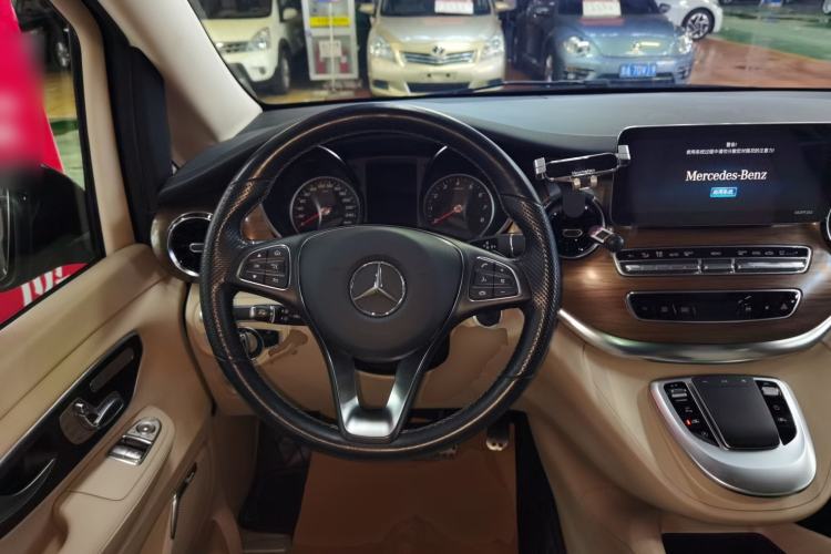 Used Mercedes-Benz V-Class 2020 V 260 L Long-wheelbase Luxury Edition