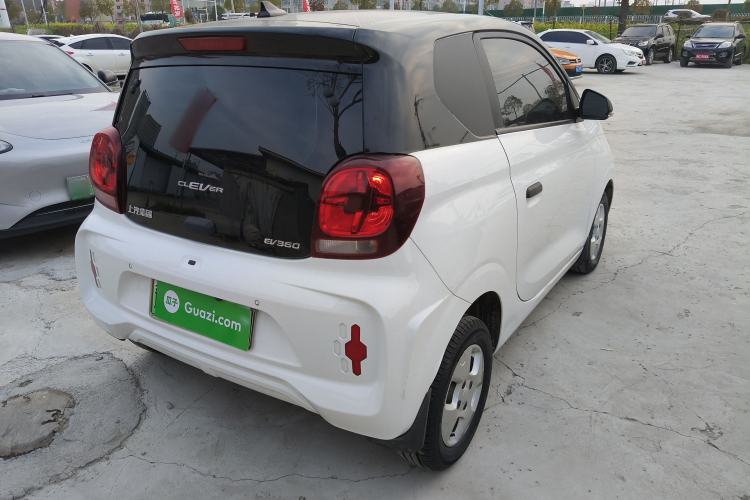 Used Roewe Clever 2021 302 km New Four-Seater Super-Efficient Version
