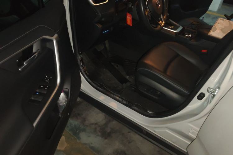 Used Toyota RAV4 2021 2.0L CVT Two-Wheel Drive Fashion PLUS Edition Driver Seat