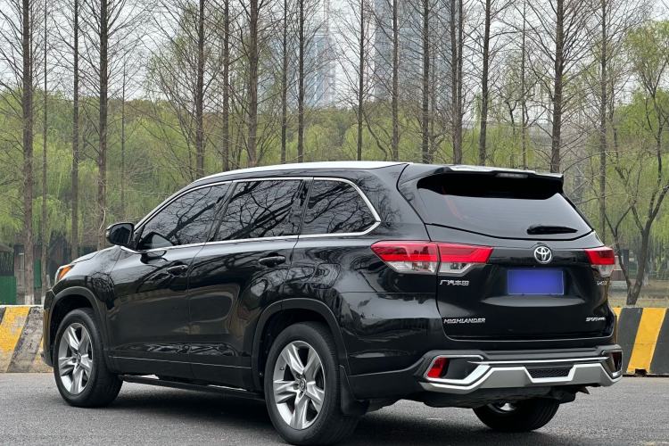 Used Toyota Highlander 2018 2.0T Four-Wheel Drive Luxury Version 7 Seats China VI Standard
