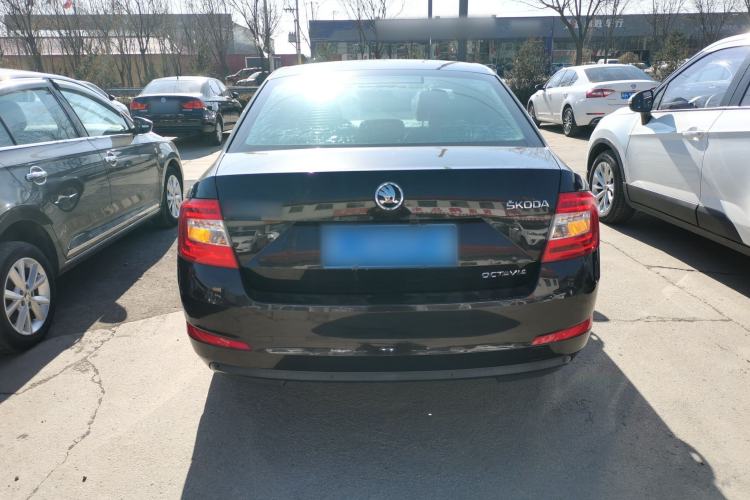 Used Skoda Octavia 2015 1.6L Automatic Yijie Edition
