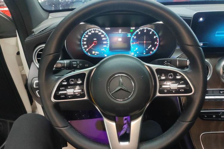 Used Mercedes-Benz GLC 2020 GLC 300 L 4MATIC Dynamic Edition
