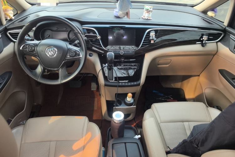 Used Buick GL8 2017 ES 28T Luxury Model China V Standard
