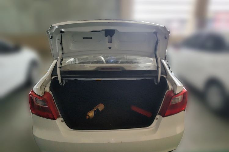 Used CHANGAN Alsvin V3 2015 1.4L Manual Meiruan Model China V Standard
