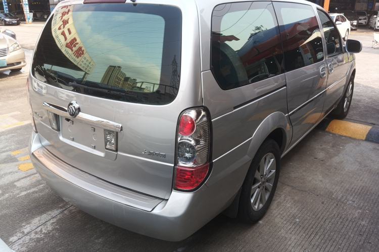 Used Buick GL8 2014 2.4L Classic Edition Rear Right 45 Deg