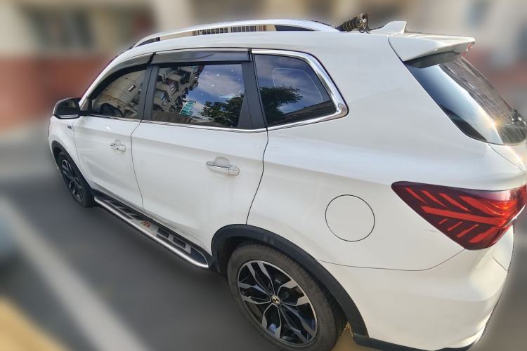 Used Roewe RX5 2016 20T Two-Wheel Drive Automatic Internet Smart Edition Rear Left 45 Deg