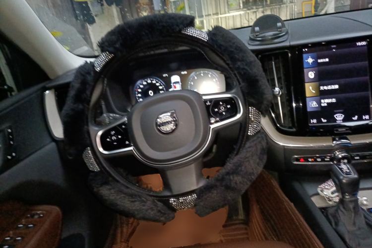 Used Volvo XC60 2021 T5 4x4 Smart Luxury Edition