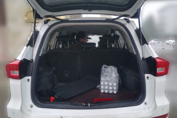 Used Haval M6 2019 1.5T Manual Two-Wheel Drive Urban Version China VI Standard
