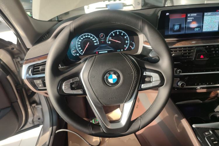 Used BMW 5 Series 2019 525Li Luxury Package