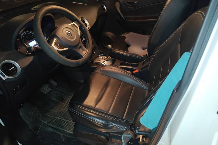 Used Renault Koleos 2015 2.0L Two-Wheel Drive Standard Edition Left Front Seat