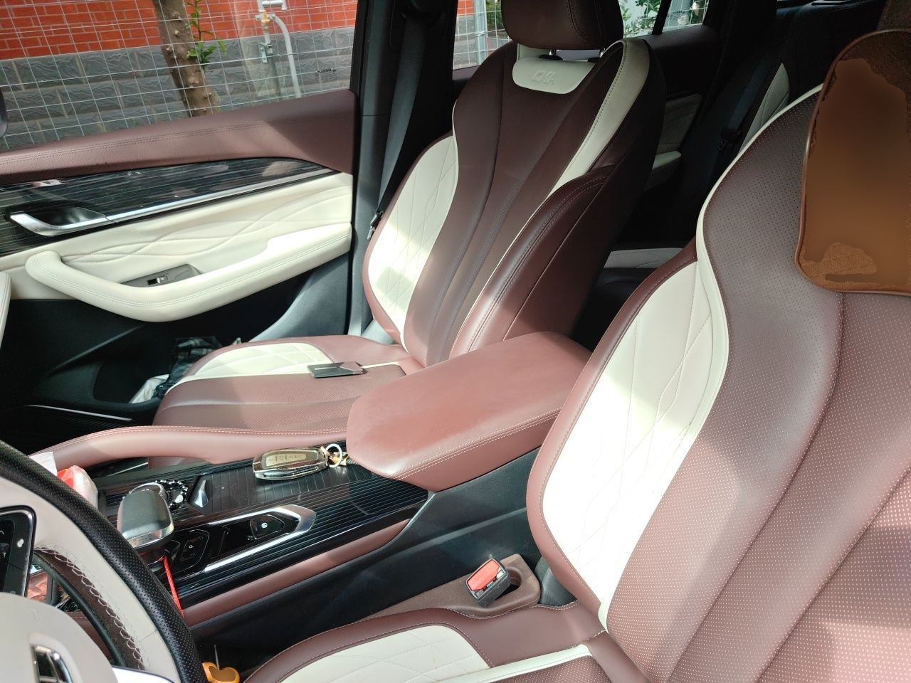 Geely Auto Monjaro L 2021 2.0TD DCT EVO Two-Wheel Drive Prestige Version — снимка 15