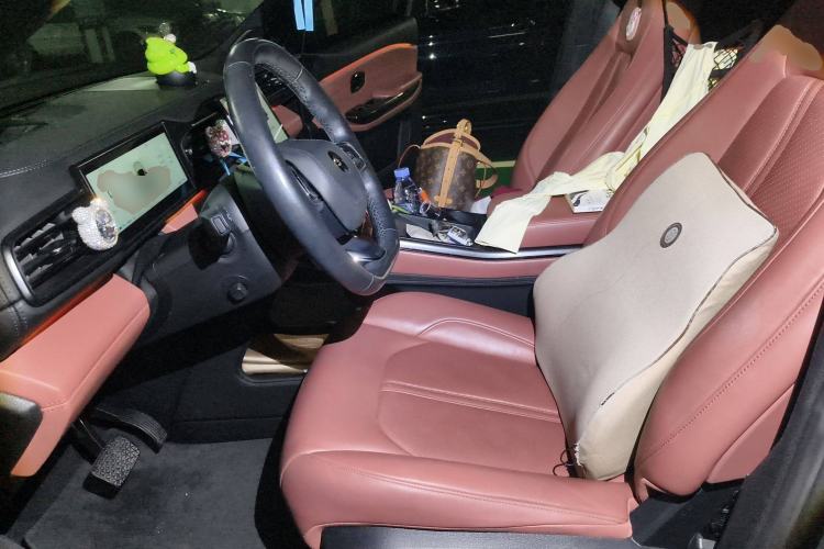 Used Nio EC6 2020 605 km Sport Edition Left Front Seat