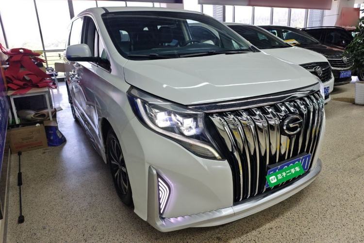 Used GAC Trumpchi M8 2021 Revised Version Lingxiu Series 390T Luxury Edition Front Right 45 Deg