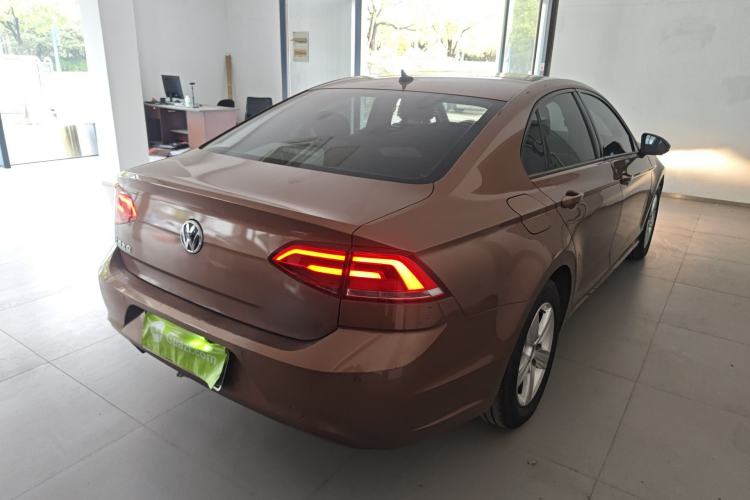 Used Volkswagen Lamando 2015 230TSI DSG Fashion Edition Rear Right 45 Deg