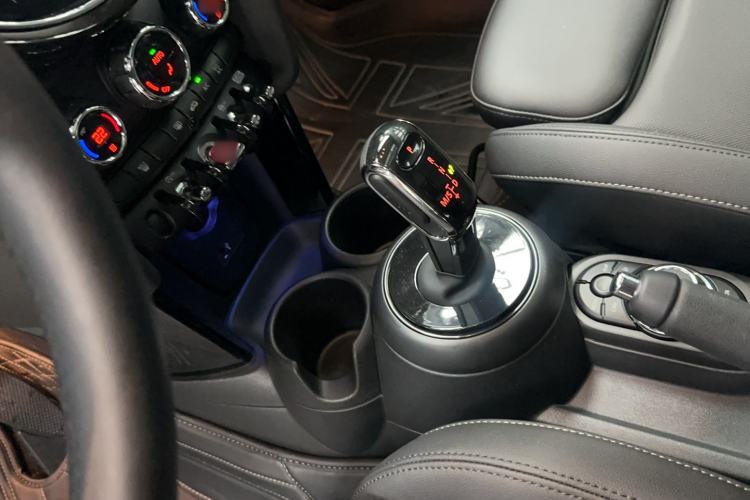 Used MINI MINI 2023 Updated 1.5T COOPER Artist