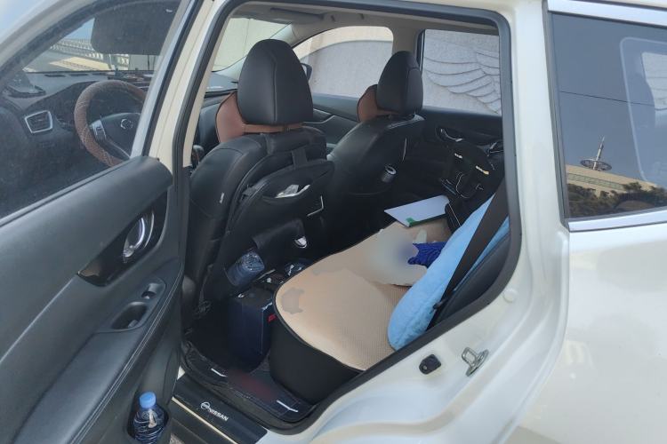 Used Nissan X-Trail 2014 2.5L CVT Luxury Edition 4WD
