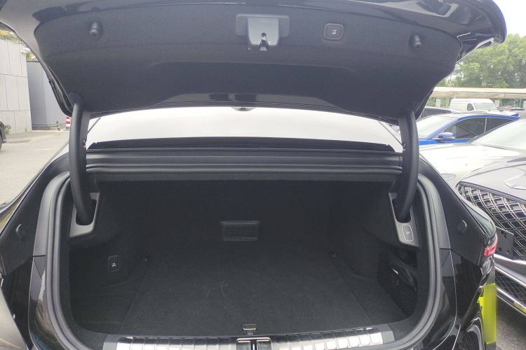 Used Nio ET9 2025 100 kWh
