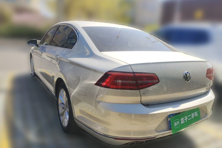 Used Volkswagen Magotan 2017 330TSI DSG Leading Model Rear Left 45 Deg