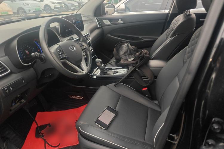 Used Hyundai Tucson 2019 280TGDi Dual-Clutch Two-Wheel Drive Fashion Edition China VI Standard Left Front Seat