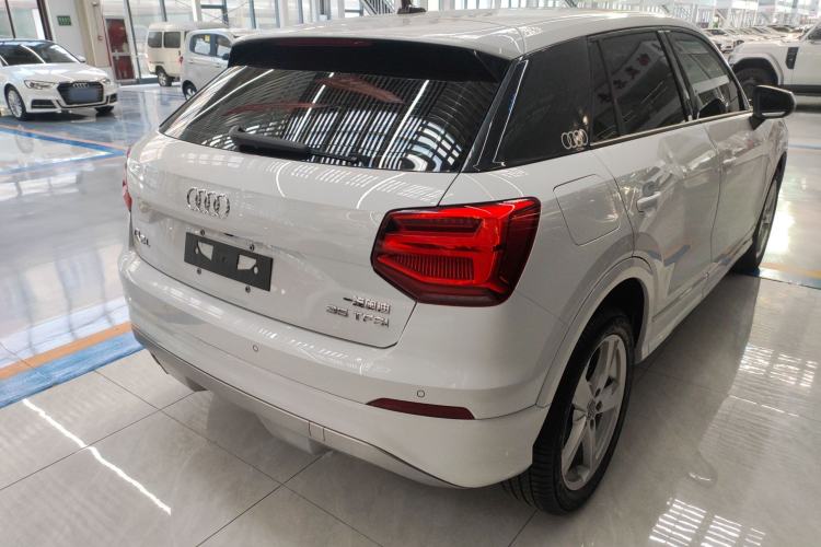 Used Audi Q2L 2018 35 TFSI Fashionable & Elegant Version China VI Emission Standard Rear Right 45 Deg