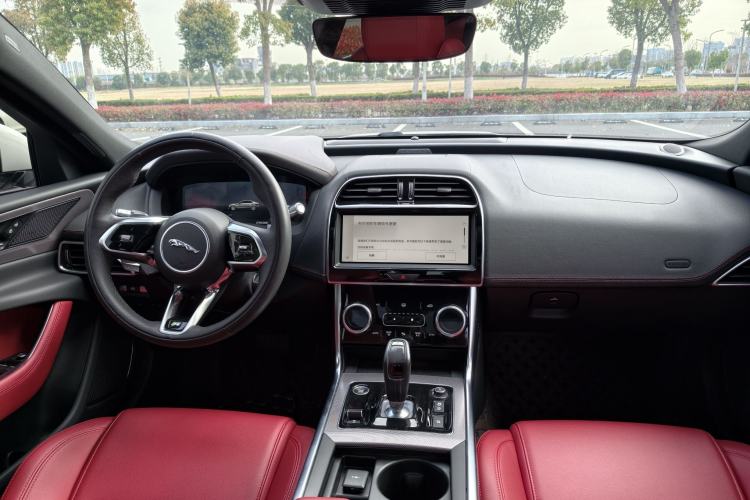 Used Jaguar XEL 2022 2.0T 250 PS R-DYNAMIC S Advanced Sport Edition Interior 4