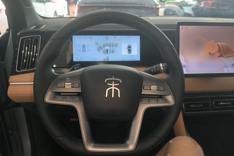 Used BYD Song L DM-i 2025 Intelligent Driving Version 112 km Leading Trim Steering Wheel