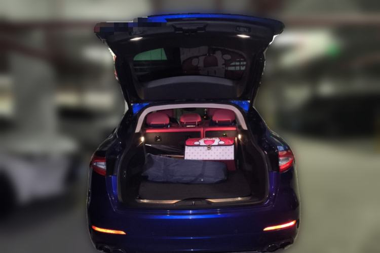 Used Maserati Levante 2016 3.0T Standard Edition Trunk