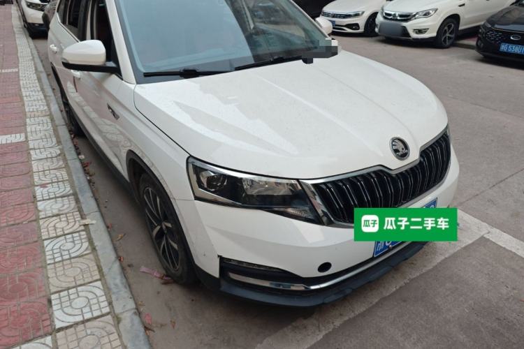 Used Skoda Kamiq 2020 1.5L Automatic Comfort Edition Right Front Headlight