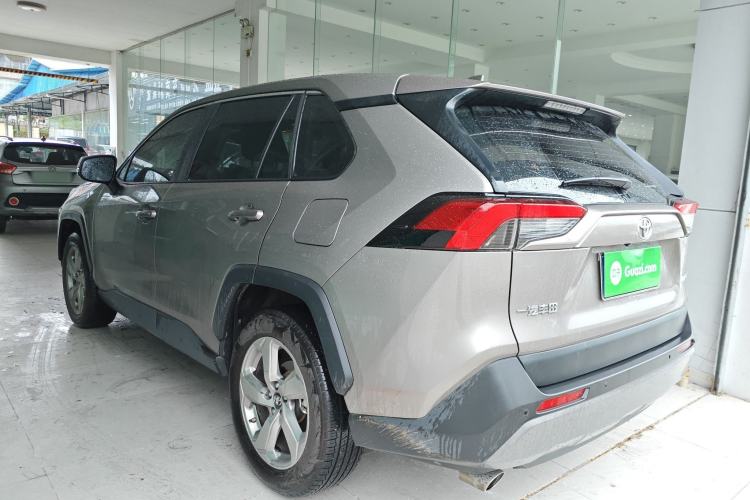 Used Toyota RAV4 2021 2.0L CVT Two-Wheel Drive Fashion Edition