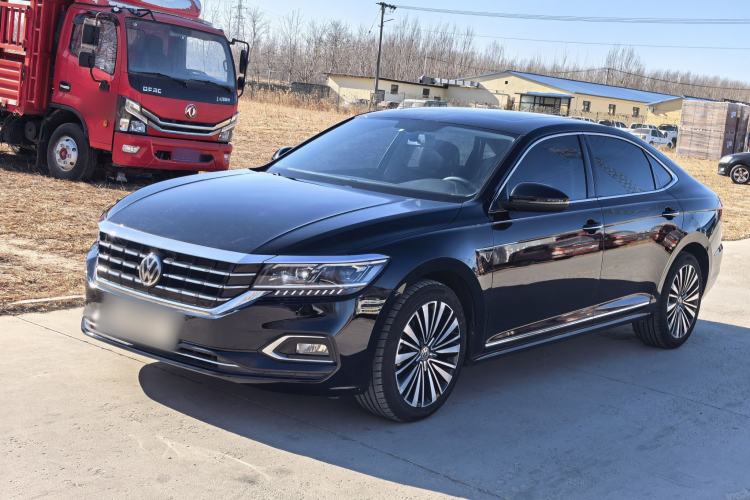 Used Volkswagen Passat 2019 330TSI Luxury Edition China VI Standard
