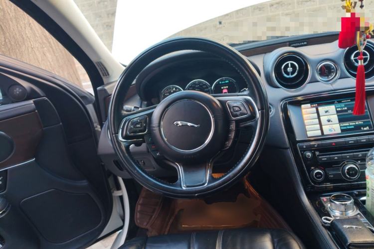 Used Jaguar XJ 2015 XJL 2.0T Elegance Business 80th Anniversary Limited Edition
