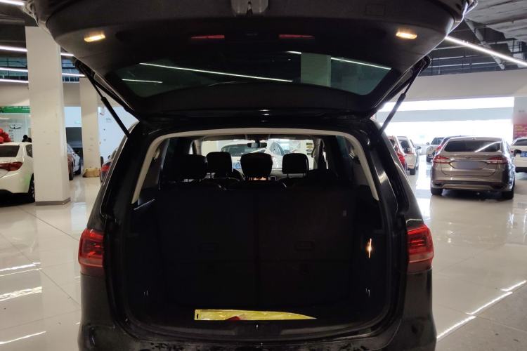 Used Volkswagen Sharan 2016 380TSI Luxury 7-Seater
