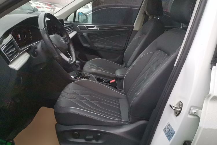 Used Volkswagen Tiguan L 2024 300TSI Automatic Two-Wheel Drive Smart Edition