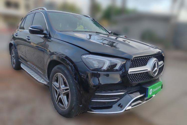 Used Mercedes-Benz GLE 2023 GLE 450 4MATIC Luxury Model Front Right 45 Deg