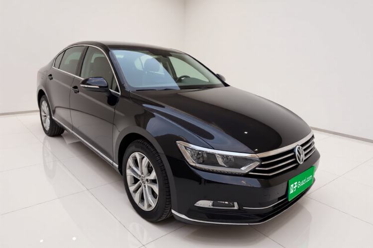 Used Volkswagen Magotan 2018 330TSI DSG Luxury Model
