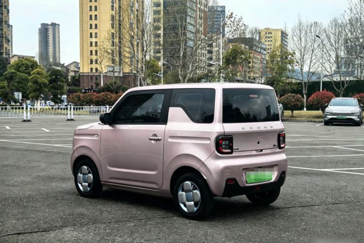 Used Geely Galaxy Panda 2023 Panda Mini 200km Endurance Bear