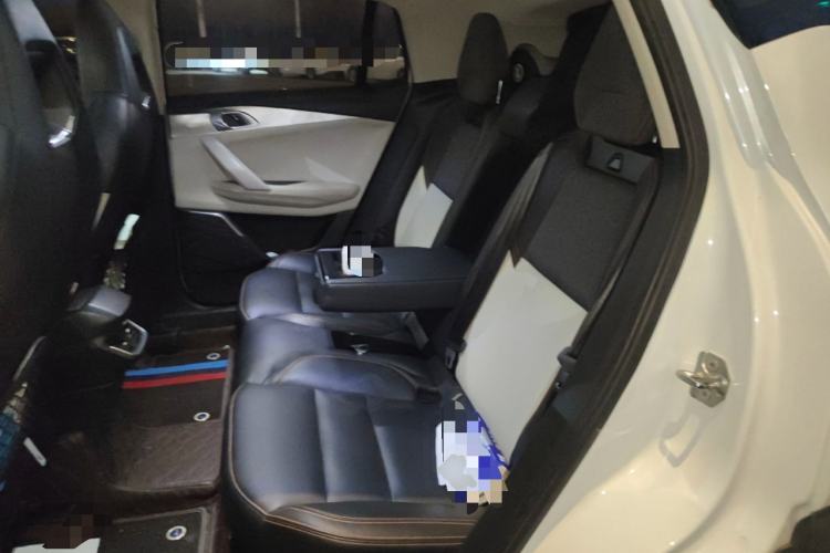 Used Lynk & Co 06 EM-P 2022 PHEV 84 km Range Pro Version Left Rear Seat