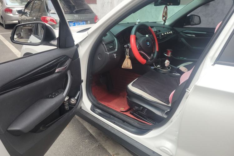 Used BMW X1 2015 sDrive18i Leading Edition
