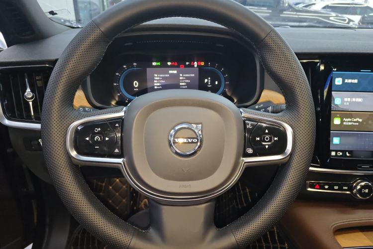 Used Volvo S90 2022 B5 Zhiyi Luxury Edition
