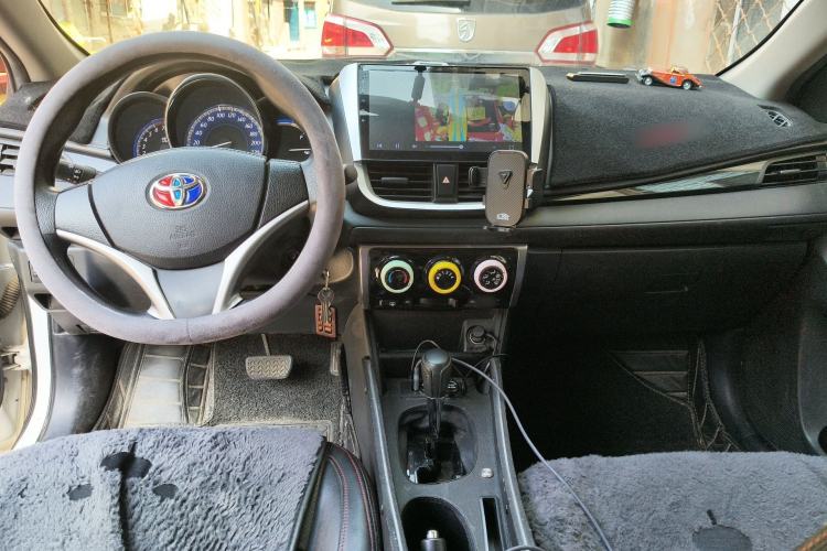 Used Toyota YARiS L Zhi Xuan 2016 Revised Version 1.5G CVT with Dynamic Sunroof