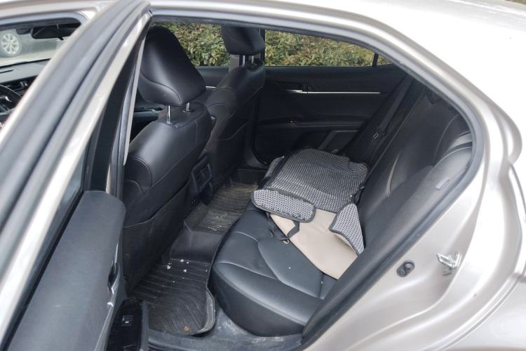 Used Toyota Camry 2019 2.0G Luxury Edition China VI Standard
