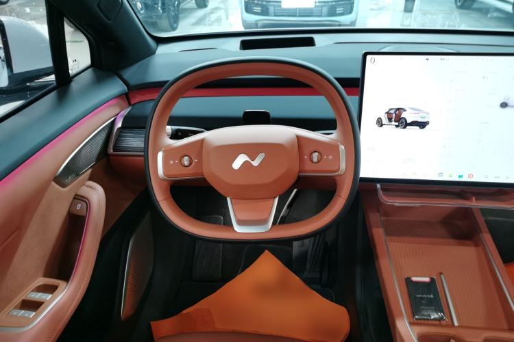 Used ONVO L60 2024 60 kWh Rear-Drive Version