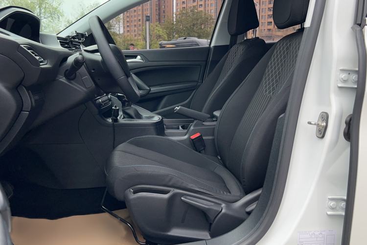 Used Peugeot 308 2016 1.6L Automatic Fashion Edition