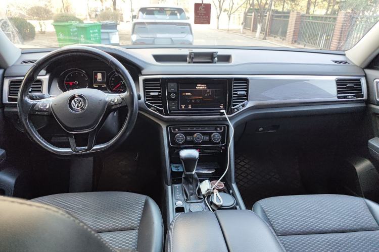 Used Volkswagen Teramont 2019 380TSI Four-Wheel Drive Comfort Edition China VI Standard Center Console