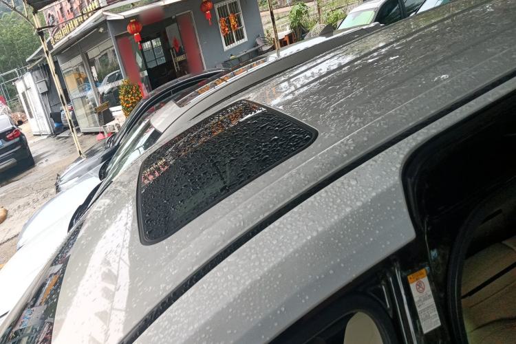 Used Toyota SIENNA 2021 2.5L Hybrid Luxury Edition Roof