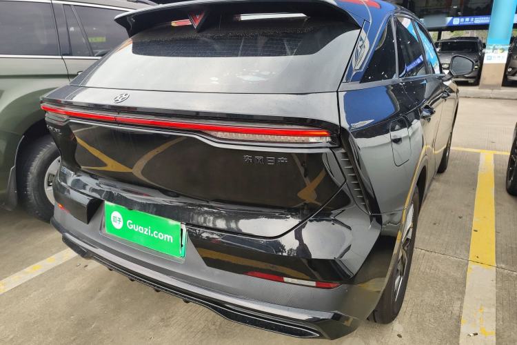 Used Venucia V DD-i 2023 110 km iE Version Rear Right 45 Deg