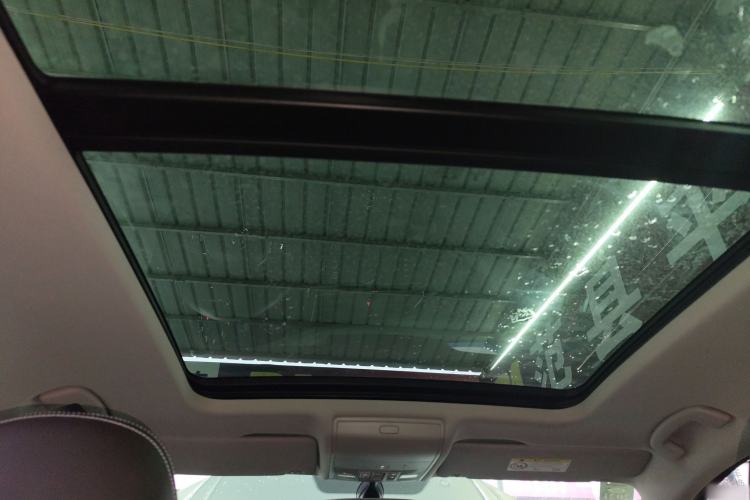 Used Volkswagen Tiguan L 2017 330TSI Automatic Two-Wheel Drive Flagship Edition