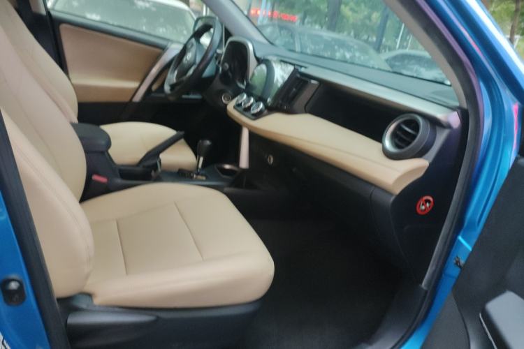 Used Toyota RAV4 2016 2.0L CVT Two-Wheel Drive Urban Edition China V Standard