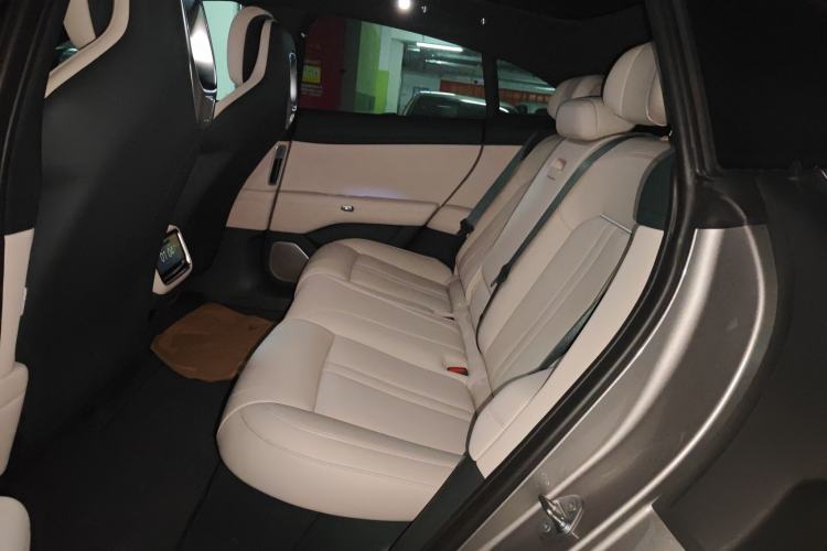 Used Xiaomi Auto YU7 2025 Ultra-Long Range Rear-Wheel Drive Version
