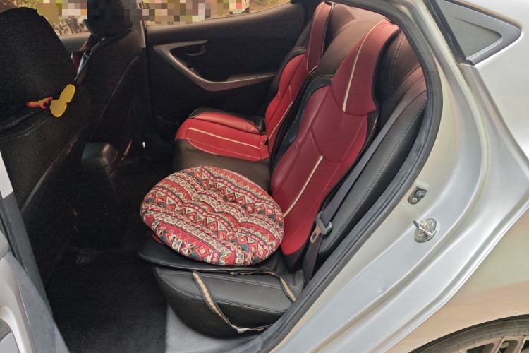 Used Hyundai Elantra (5th Generation / Langdong) 2012 1.6L Manual Fashion Edition
